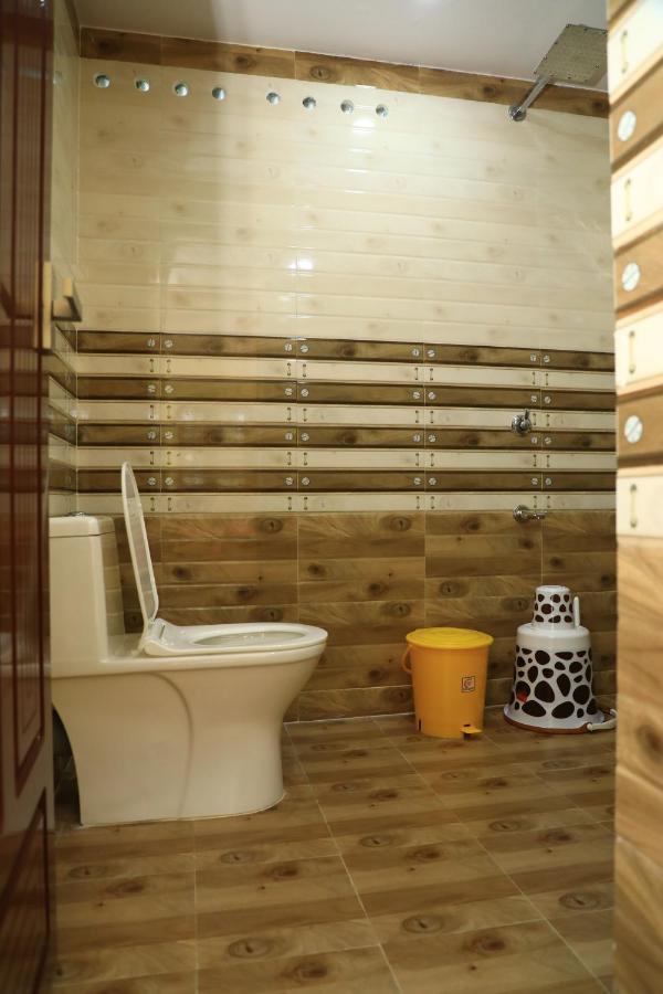 Water Gate Tourist Home And Resorts Mundrothuruth ภายนอก รูปภาพ