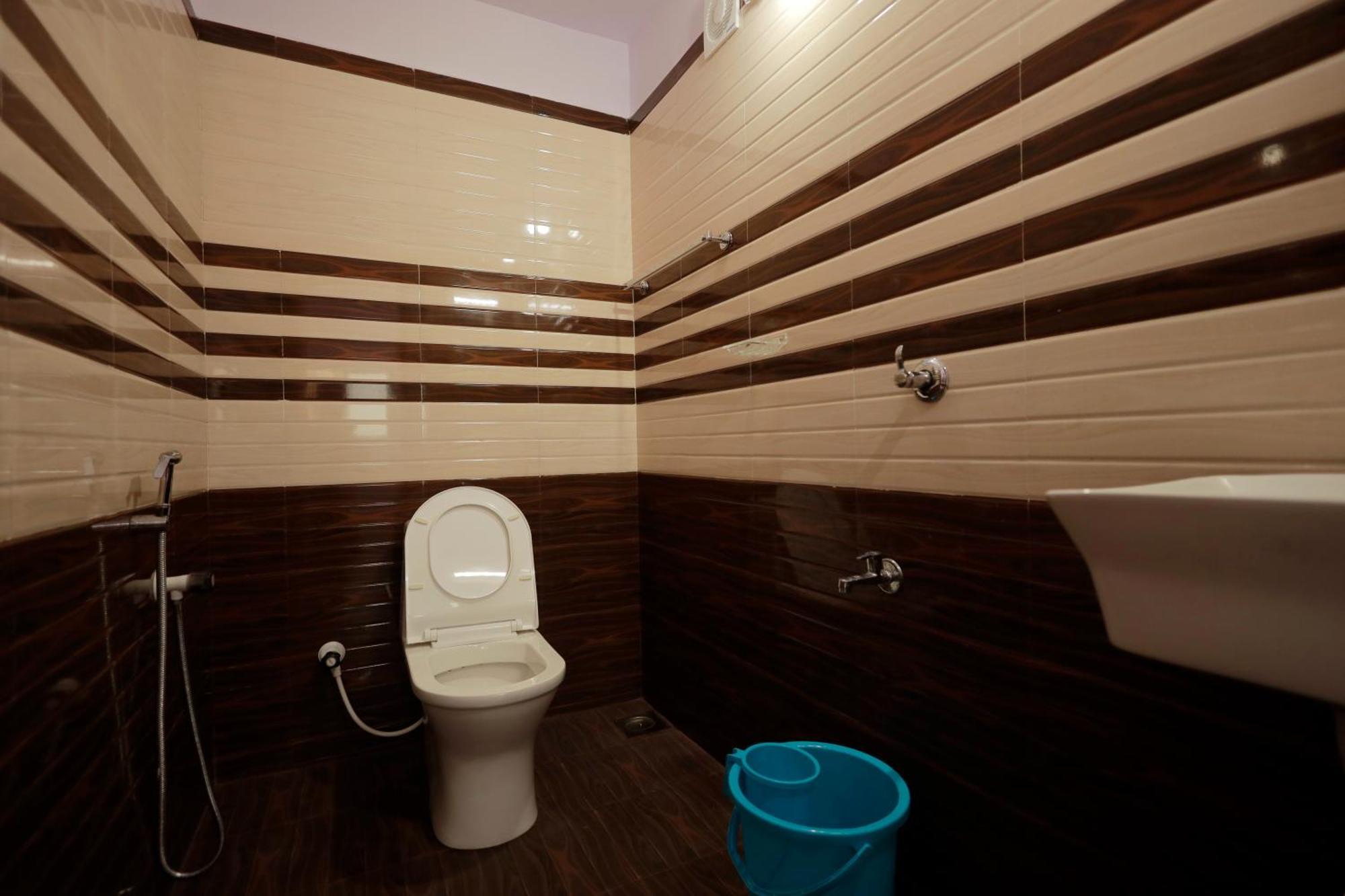Water Gate Tourist Home And Resorts Mundrothuruth ภายนอก รูปภาพ