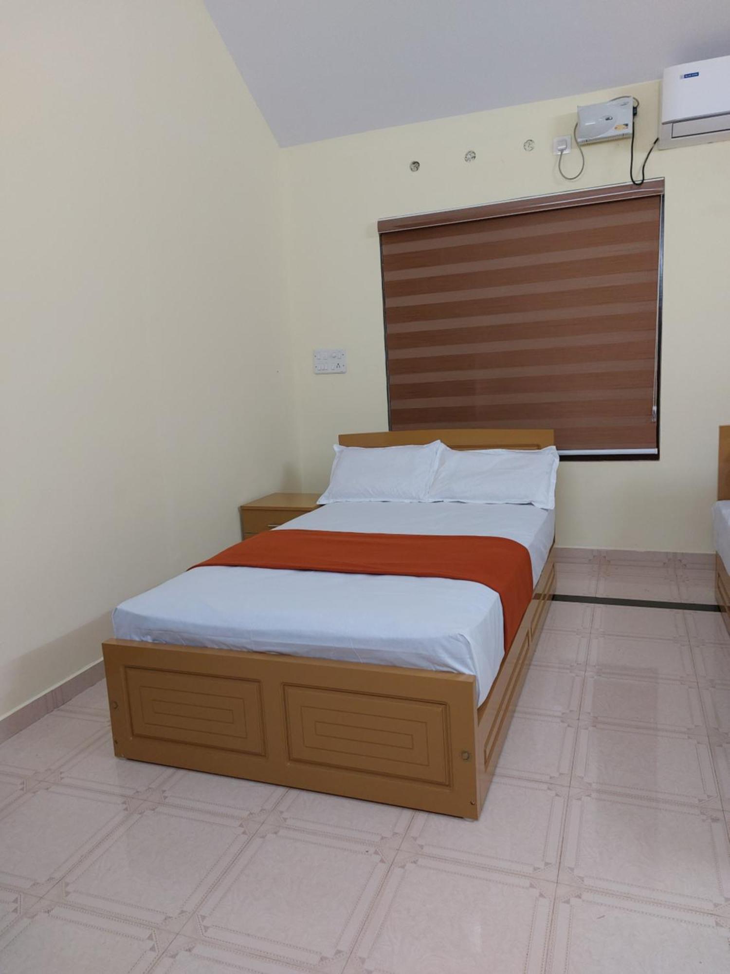 Water Gate Tourist Home And Resorts Mundrothuruth ภายนอก รูปภาพ