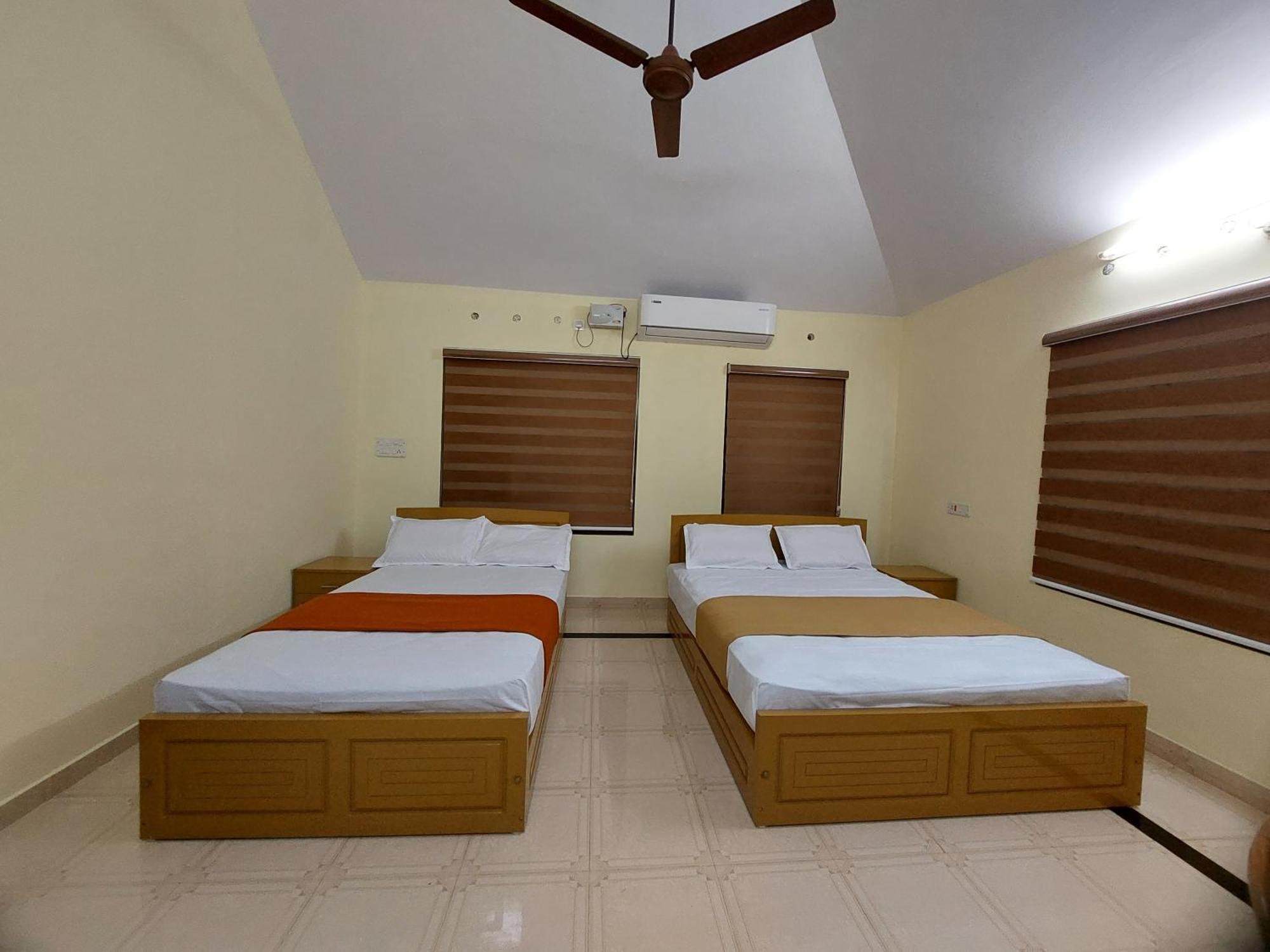 Water Gate Tourist Home And Resorts Mundrothuruth ภายนอก รูปภาพ